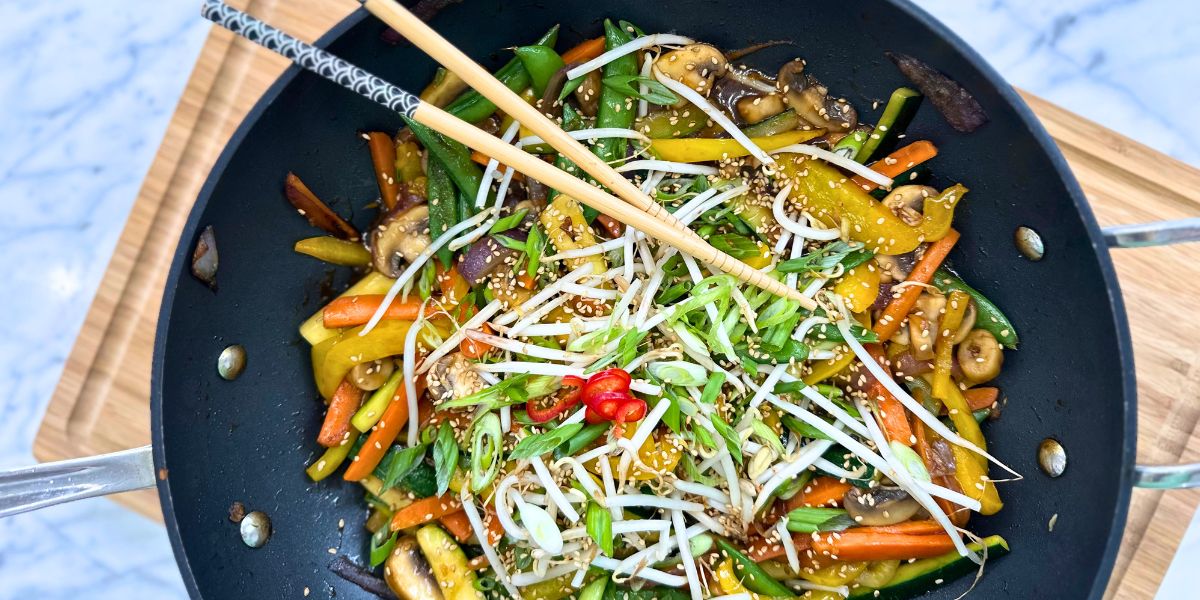20 Minute Vegetable Stir Fry - Christine Avanti