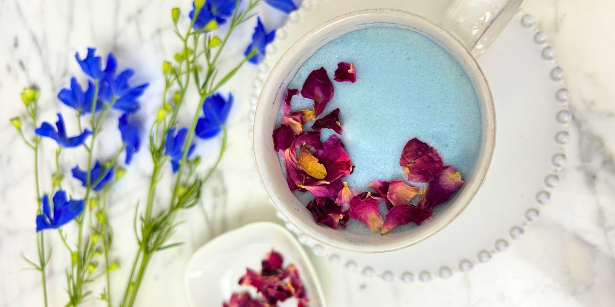 Blue Latte - Christine Avanti