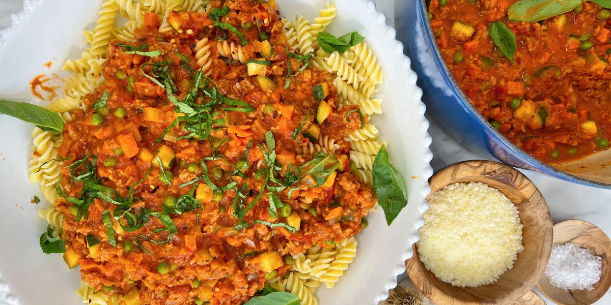 Vegan Vodka Pasta Bolognese - Christine Avanti
