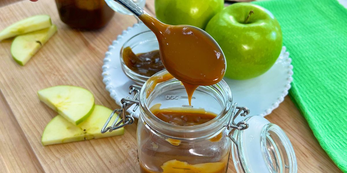 Vegan Caramel Sauce - Christine Avanti